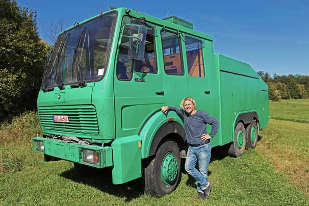 Mario und Wasserwerfer