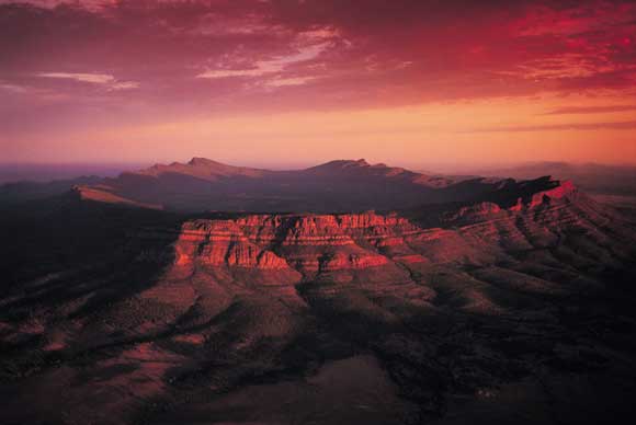 Flinders Ranges - Wilpena Bound