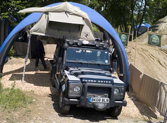 defender mit dachzelt