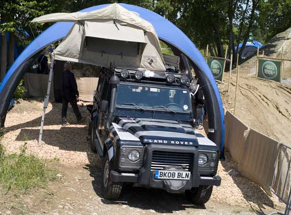 defender mit dachzelt